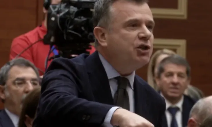 Tension në Kuvend, Balla: Armata e Bufit nuk e përballoi lajmin e madh për Shqipërinë, ftesën e Presidentit Trump për Edi Ramën
