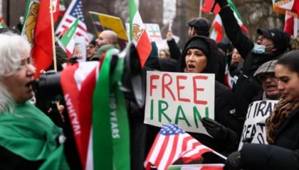 Tensionet SHBA-Iran mbeten të larta, teksa Teherani kërcënon për shtypje të mëtejme