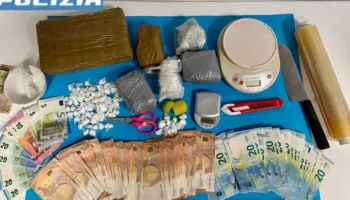 Tentoi të shpërndante 2.5 kg kokainë, pranga shqiptarit në Itali