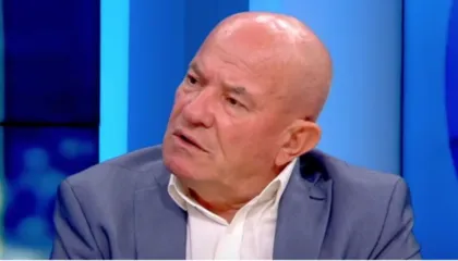 Tërbimi i motit/ Meçe: Viktima e Durrësit nga përmbytjet, të shpallet dëshmor!