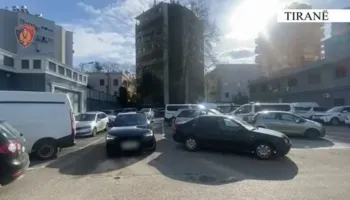 Tiranë, u kap me kokainë, arrestohet 45-vjeçari/ I sekuestrohen edhe armë gjahu e sportive (EMRI)