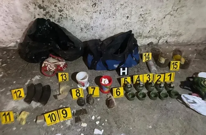 Tjetër aksion në veri të Mitrovicës, arsenal armësh zbulohet në Zveçan