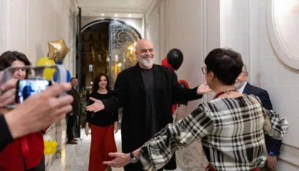 Tjetër goditje nga Brukseli/ BE ndalon fondet për agjendën digjitale të Shqipërisë