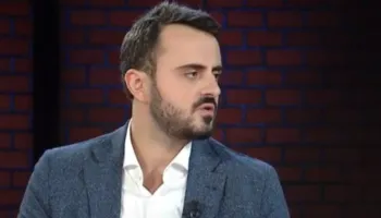 ‘Tradhtoi’ Berishën për Lapajn, Xhaferri: Duhet ta zaptojmë bulevardin deri në largimin e Ramës!