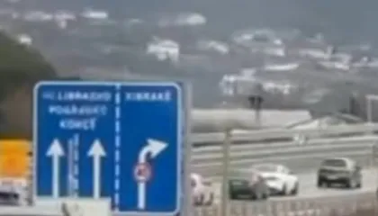 Trafik i rënduar në aksin Elbasan-Librazhd-Përrenjas, automjetet lëvizin ngadalë për shkak të ngricave