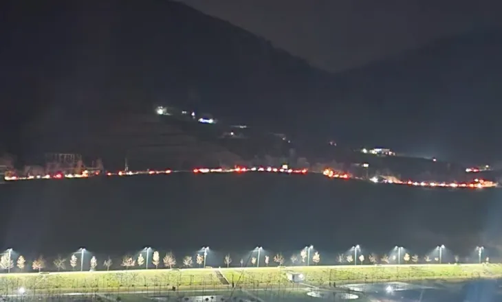 Trafik i rënduar në aksin Elbasan-Prrenjas, 48 orë tmerr për drejtuesit e mjeteve