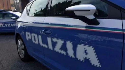 Trafikonte drogë me makinë/ Shqiptari kapet në ndjekje nga policia italiane, iu gjet kokainë, heroinë dhe…