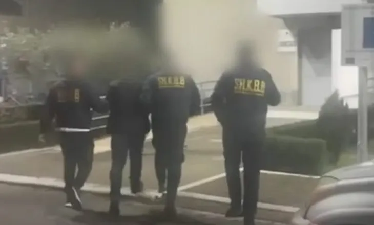 Trafiku i drogës në burgun e Elbasanit! Polici e shiste për të burgosurit, çmimi deri në 200 mijë lekë të vjetra