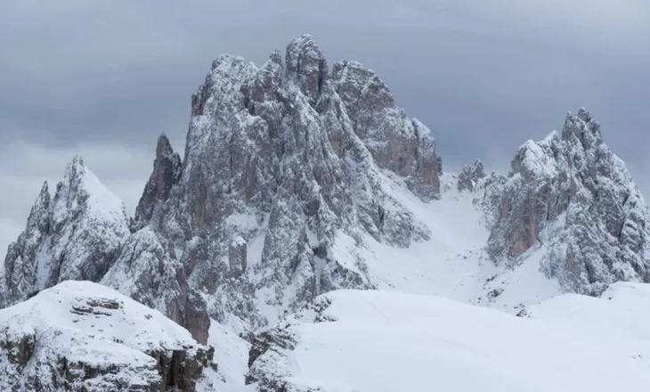 Tragjedi në Alpet e Italisë, dy persona humbin jetën