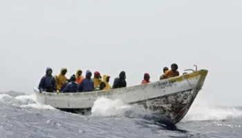 Tragjedi në Mesdhe/ 50 emigrantë të vdekur dhe 400 të zhdukur pas ciklonit Harry