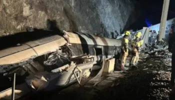 Tragjedi në Spanjë: 24 të vdekur dhe 75 të plagosur nga përplasja e trenave