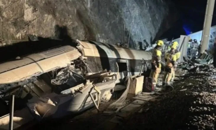 Tragjedi në Spanjë: 24 të vdekur dhe 75 të plagosur nga përplasja e trenave