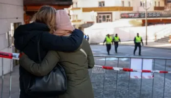 Tragjedia e Vitit të Ri në Zvicër, shumica e pacientëve janë të rinj 16–26 vjeç