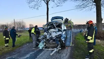 Tragjike në Itali, “Xhipi” bëhet copash nga kamioni, humbin jetën dy 20-vjeçarët shqiptarë
