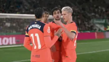 Tre gola të shënuar në pjesën e parë, Barcelona e mbyll në avantazh ndaj Elche. Shqetëson mbrojtja (video)