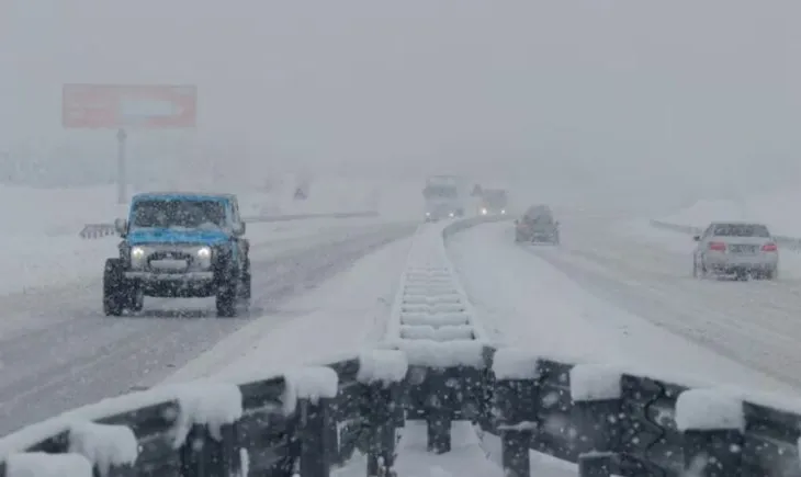 “Tregoni kujdes”/ Temperatura nën zero dhe stuhi dëbore, Kosova në alarm për motin e keq, autoritetet bëjnë thirrje