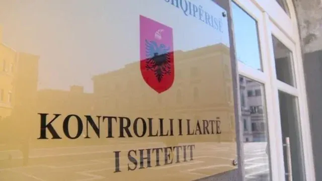 Tregtia online rritet, institucionet ngecin/KLSH: Mungesa e strategjisë, tatimet dhe AKEP po sjellë miliona lekë humbje