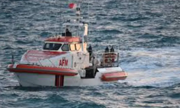 Tronditëse/ 13-vjeçarja rrëmbehet nga dallgët, trupi i pajetë i të miturës gjendet pas tre ditësh