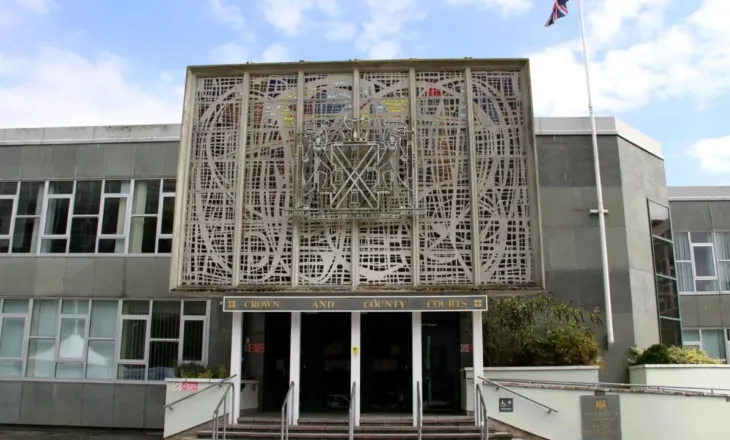 Tronditëse/ Kreu marrëdhënie seksuale me dy nga nxënëset e tij, dënohet pas gati 25 vitesh nga akti i tmerrshëm mësuesi i gjeografisë