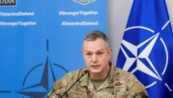 Trump dërgon “artilerinë e rëndë”, komandanti suprem i NATO-s i bashkohet negociatave me Rusinë