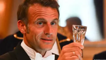 Trump-i Francës mëqenëse del proDanimarkës, propozon doganë 200% për verën franceze