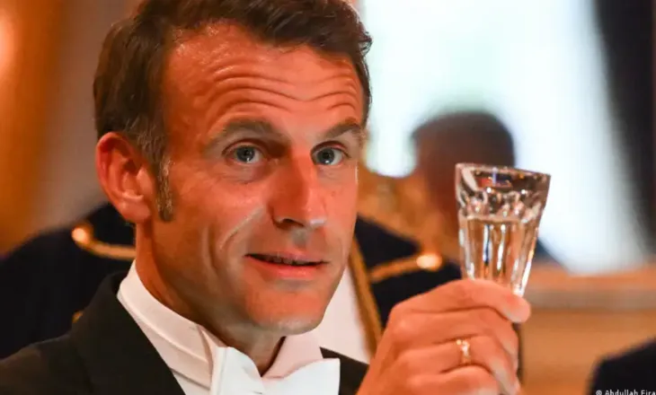 Trump-i Francës mëqenëse del proDanimarkës, propozon doganë 200% për verën franceze