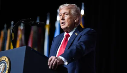 Trump kërcënon, por Irani i kujton Afganistanin dhe Irakun