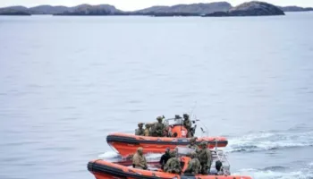 Trump nuk heq dorë nga ishulli, ushtarët e parë europianë mbërrijnë në Groenlandë