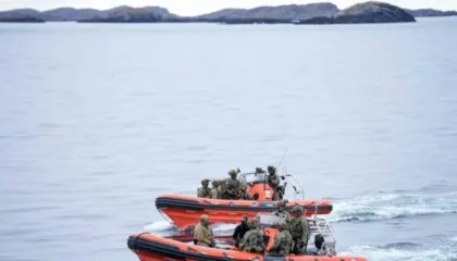 Trump nuk heq dorë nga ishulli, ushtarët e parë europianë mbërrijnë në Groenlandë