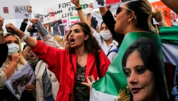 Trump paralajmëron se SHBA do të ndërhyjë nëse Irani vret protestuesit