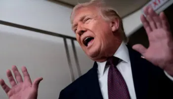 Trump propozoi kufizim të interesit të kartave të kreditit për 1 vit, bien menjëherë aksionet e bankave