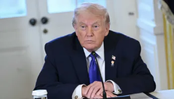 Trump sanksionon aleatët e Iranit, 25% tarifa për vendet që bëjnë biznes me Teheranin