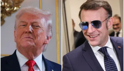 Trump tallet me Macron: Bën të fortin me ato syze dielli