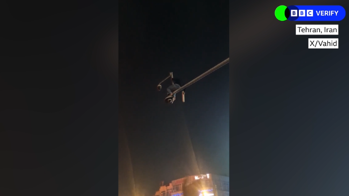 Trupa të grumbulluara brenda një spitali e snajperistë mbi çati, pamje të reja nga Irani