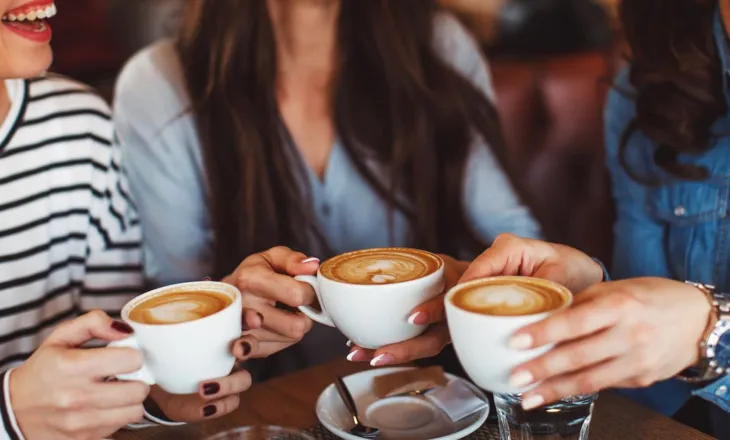 Turistët rritën çmimet: Qiratë dhe akomodimi më të shtrenjta në fund të vitit