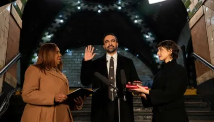 U betua para Kuranit, Zohran Mamdani merr zyrtarisht postin si kryebashkiak i New Yorkut