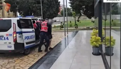 U kap duke drejtuar makinën në gjendje të dehur, arrestohet në Shkodër 41- vjeçari…