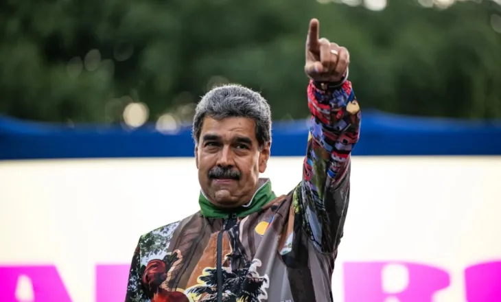 “U kapa në shtëpinë time në Karakas”, Maduro flet para gjykatësit, cila do të jetë rruga e mbrojtjes për të. Avokatët gati për…