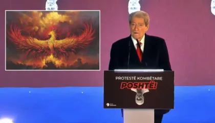 “U ngritëm si Feniksi nga hiri”, Berisha: Plagosëm për vdekje bishën narkodiktaturë