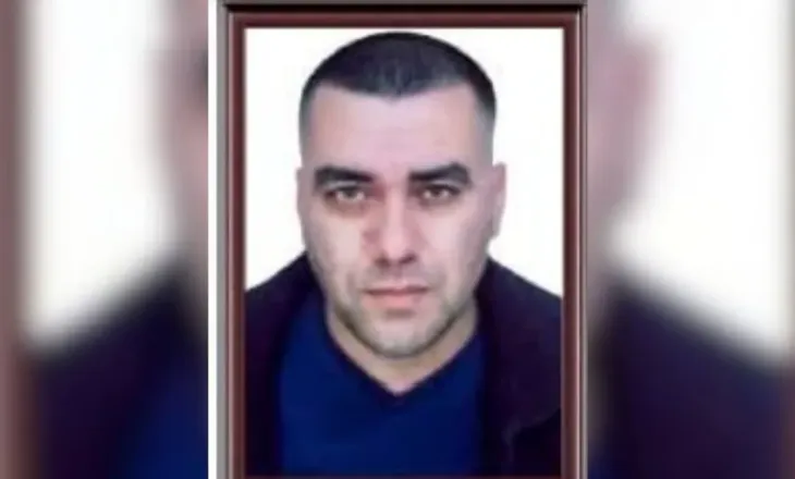 U plagos me armë zjarri në derë të shtëpisë, ndërron jetë në spital Denis Çumani