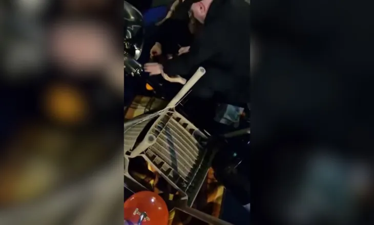 U transportua në mesnatë te Trauma pasi i ra në kokë një bombol gazi, reagon Lapaj: Dhjetëra forca u sulën mbi ne, bëj përgjegjës…