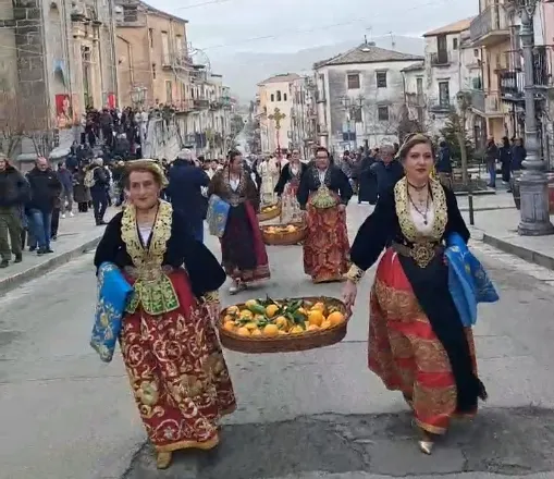“Ujët e Pagëzuem”, rituali i arbëreshëve të Italisë