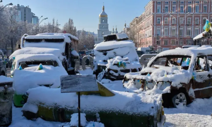 Ukraina sulmon me dronë zonat e pushtuara nga Rusia, 200 mijë familje mbeten pa energji elektrike
