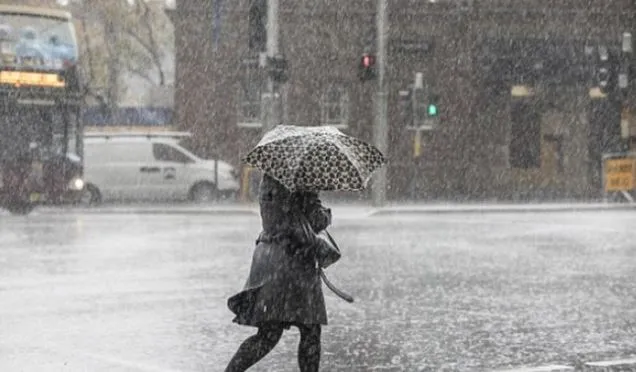 Ulen temperaturat, reshje shiu dhe bore në vend/Ja parashikimi i motit për këtë të enjte