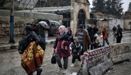 Ushtria siriane bombardon disa lagje të Alepos, i bën thirrje luftëtarëve kurd të dorëzohen