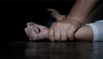 Ushtroi dhunë ndaj bashkëshortes me urdhër mbrojtje nga gjykata, arrestohet 53- vjeçari në Shkodër