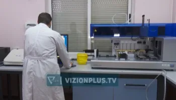 Vaksinimi i vajzave 13-vjeçare, mjekët në Fier: Interesi po shtohet, pasi parandalohen disa lloje kanceri