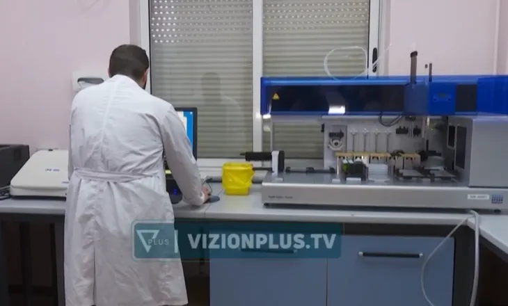 Vaksinimi i vajzave 13-vjeçare, mjekët në Fier: Interesi po shtohet, pasi parandalohen disa lloje kanceri