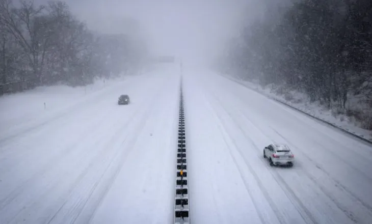 Vala tjetër e të ftohtit në SHBA, disa qytete të bllokuara prej ditësh dhe pa energji elektrike