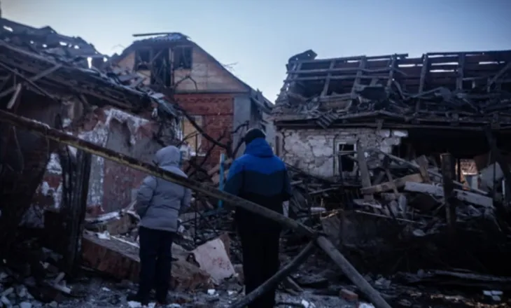 Vazhdon përpjekja për shkatërrimin e rrjetit energjetik të Ukrainës, dy persona humbin jetën pas sulmeve të fundit ruse